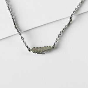 🆕 Feather Pendant Necklace-Stainless Steel